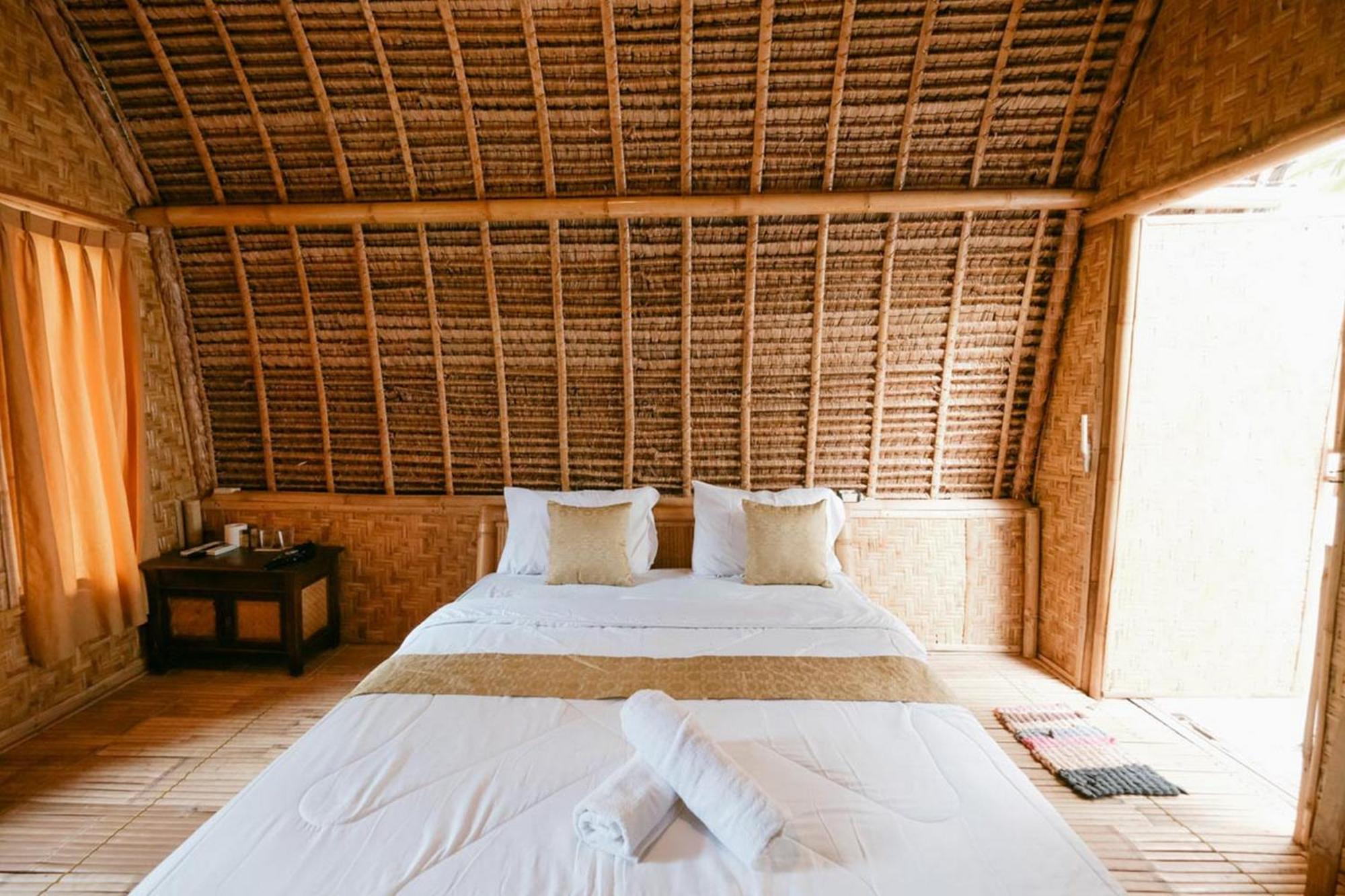 Cici Bungalow Senggigi Mangsit Eksteriør billede