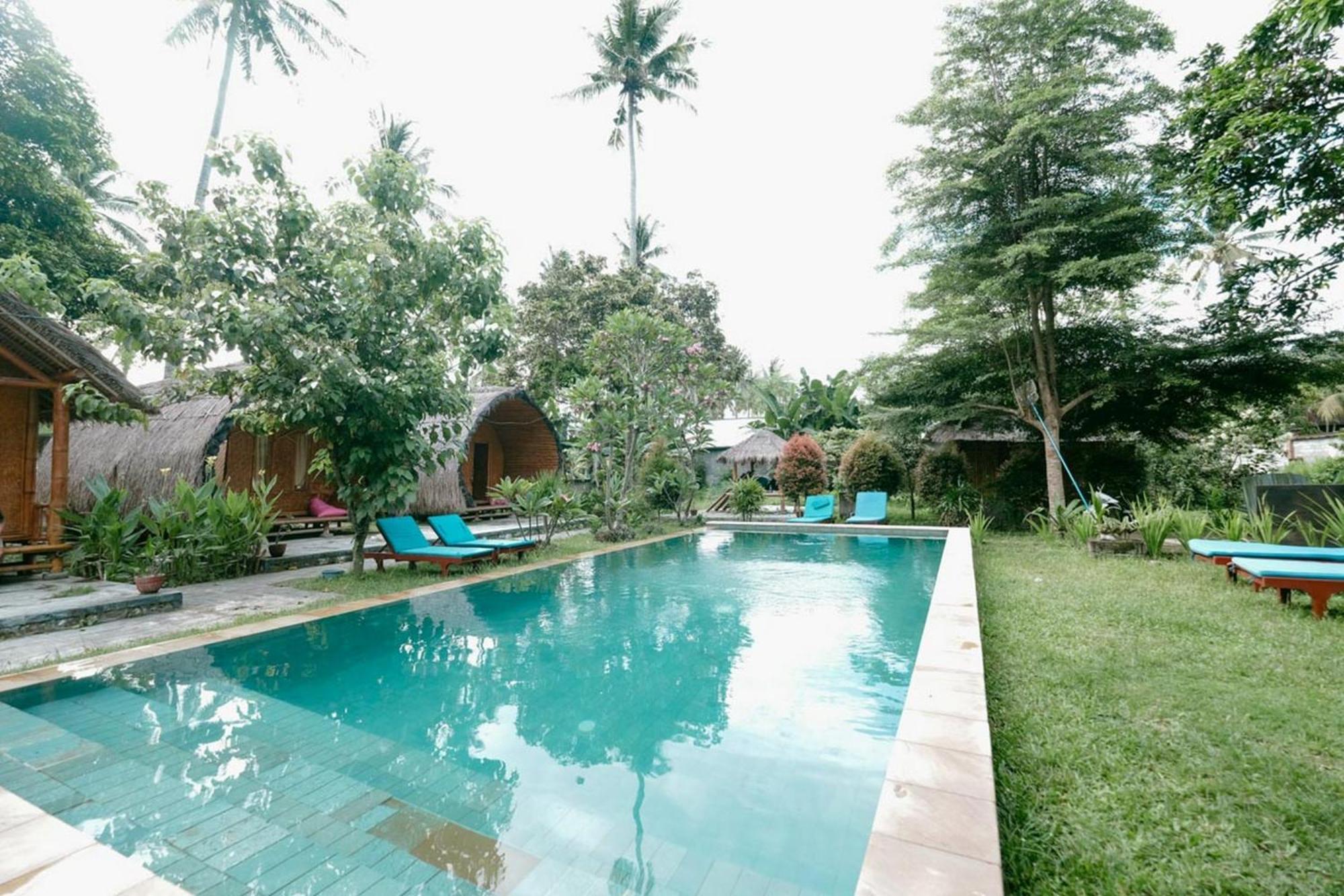 Cici Bungalow Senggigi Mangsit Eksteriør billede