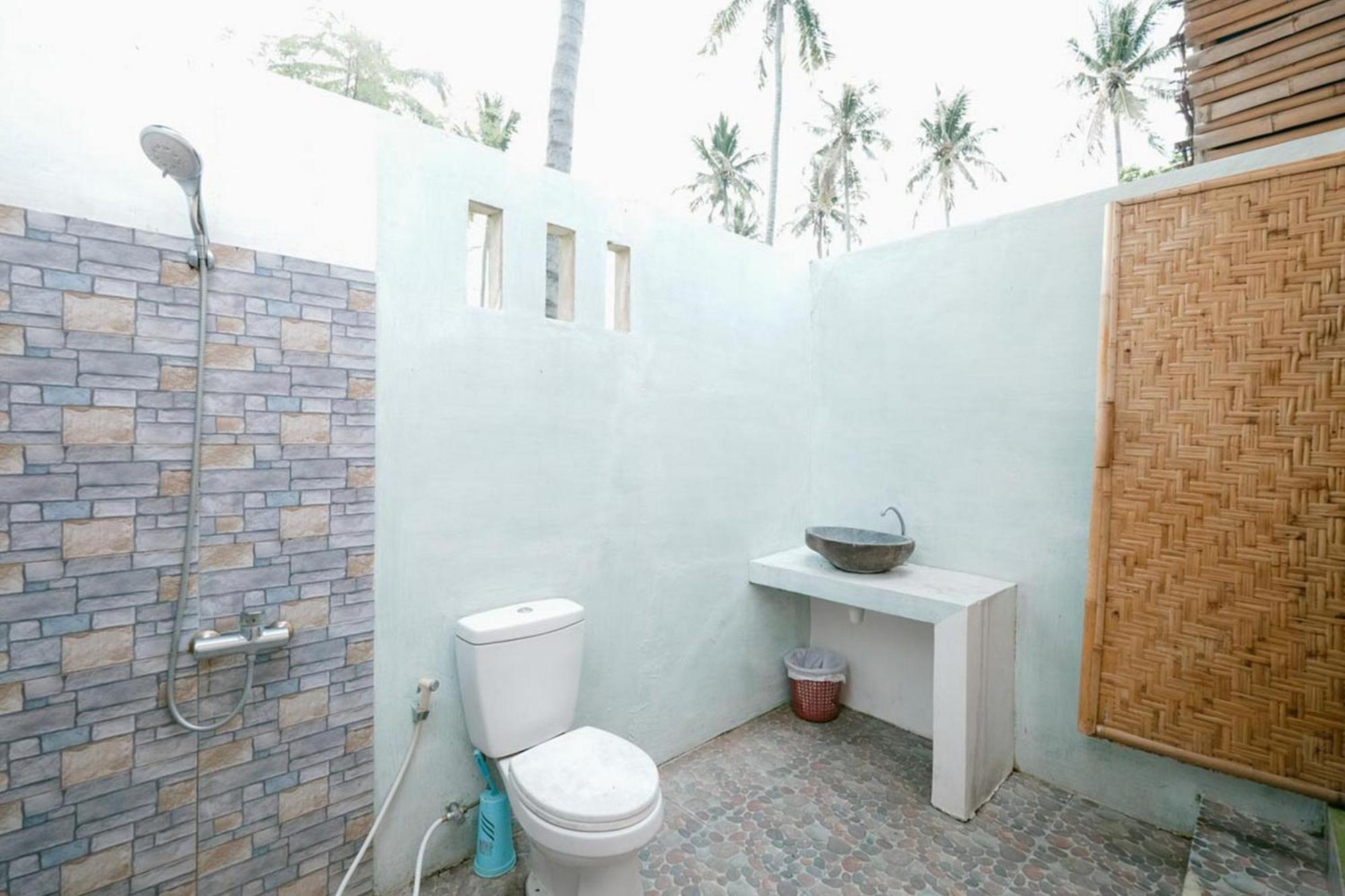Cici Bungalow Senggigi Mangsit Eksteriør billede