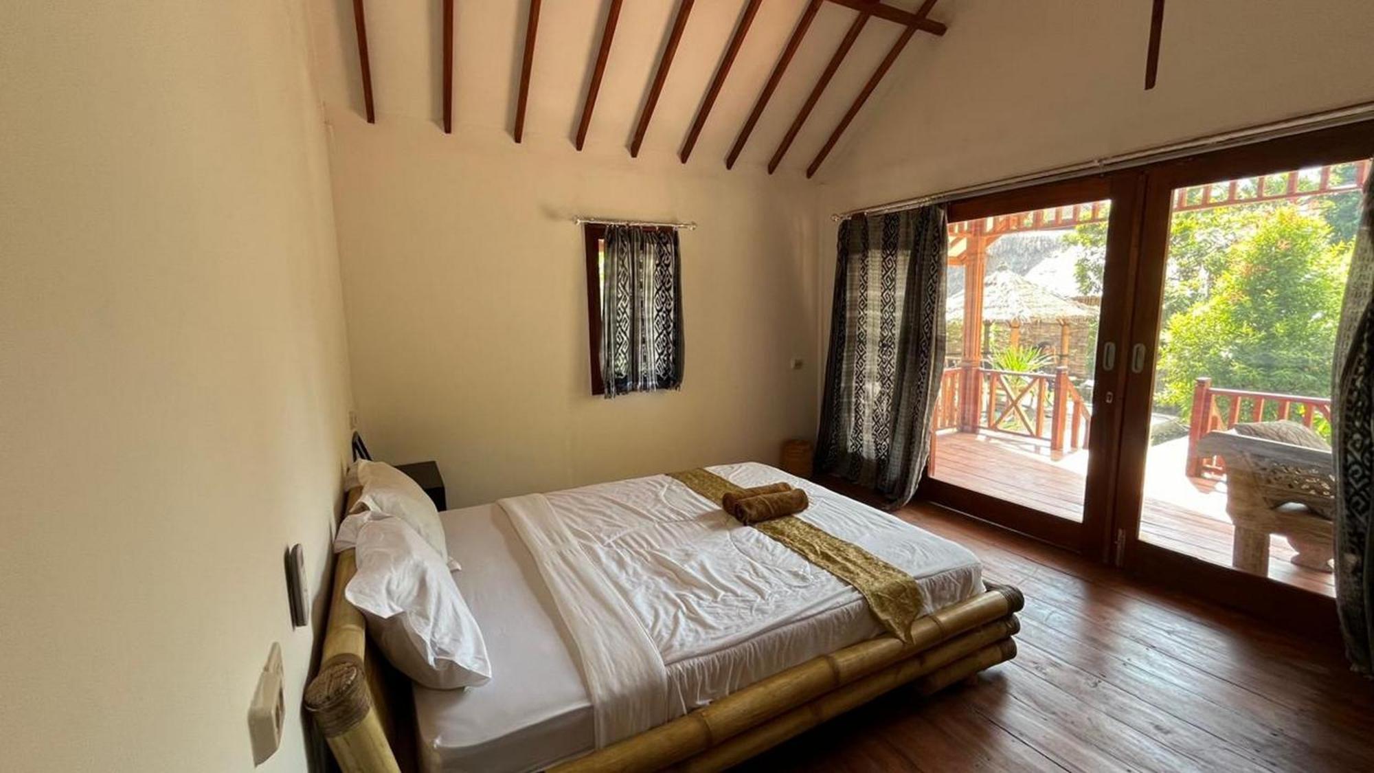 Cici Bungalow Senggigi Mangsit Eksteriør billede